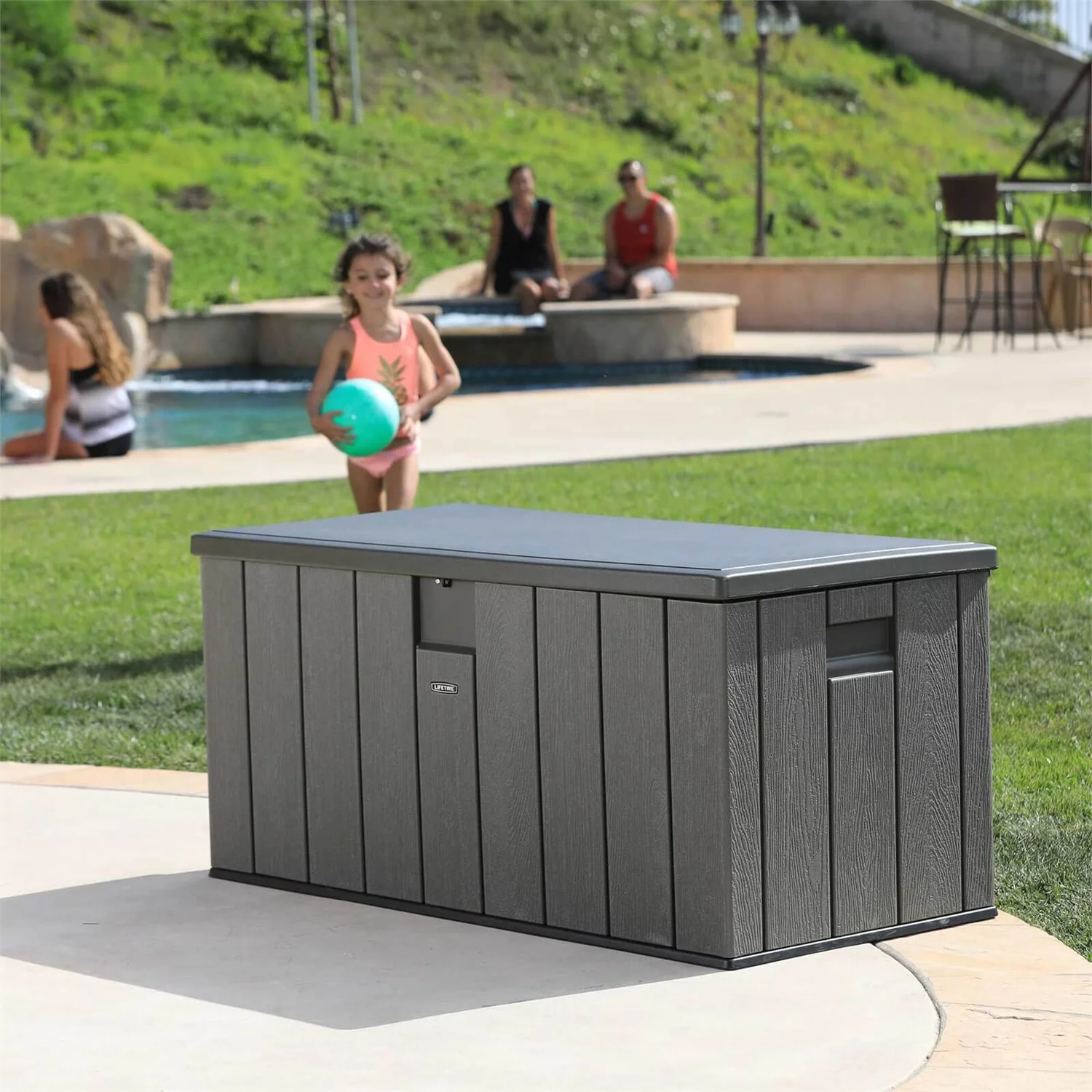 Lifetime Outdoor Plastic Storage Box 568 Litres 8 Lifetime Outdoor Plastic Storage Box 568 Litres - Image 6